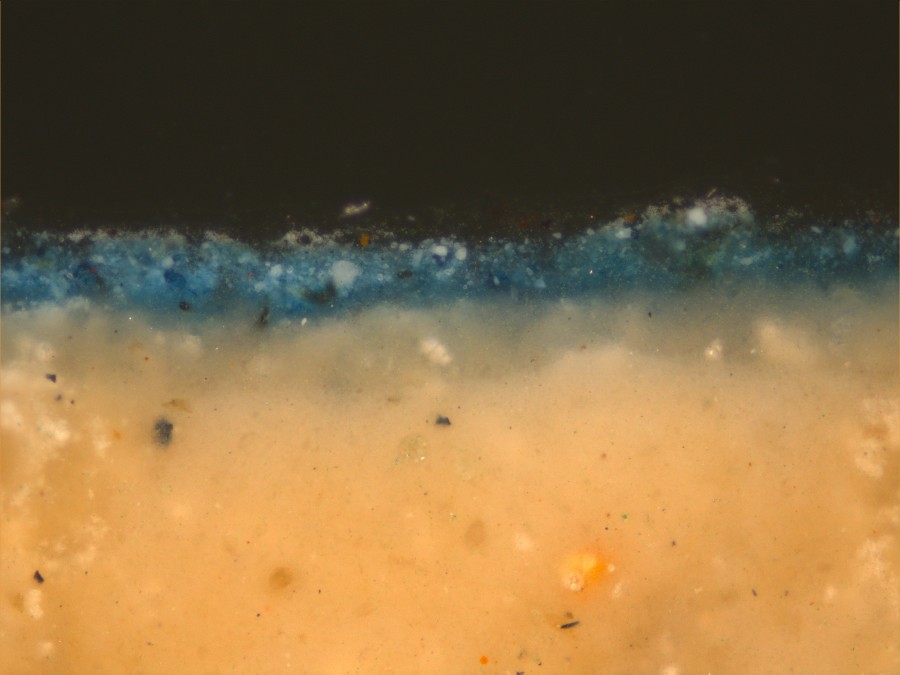 Blue sample in daylight filtered for tungsten, 200x magnification