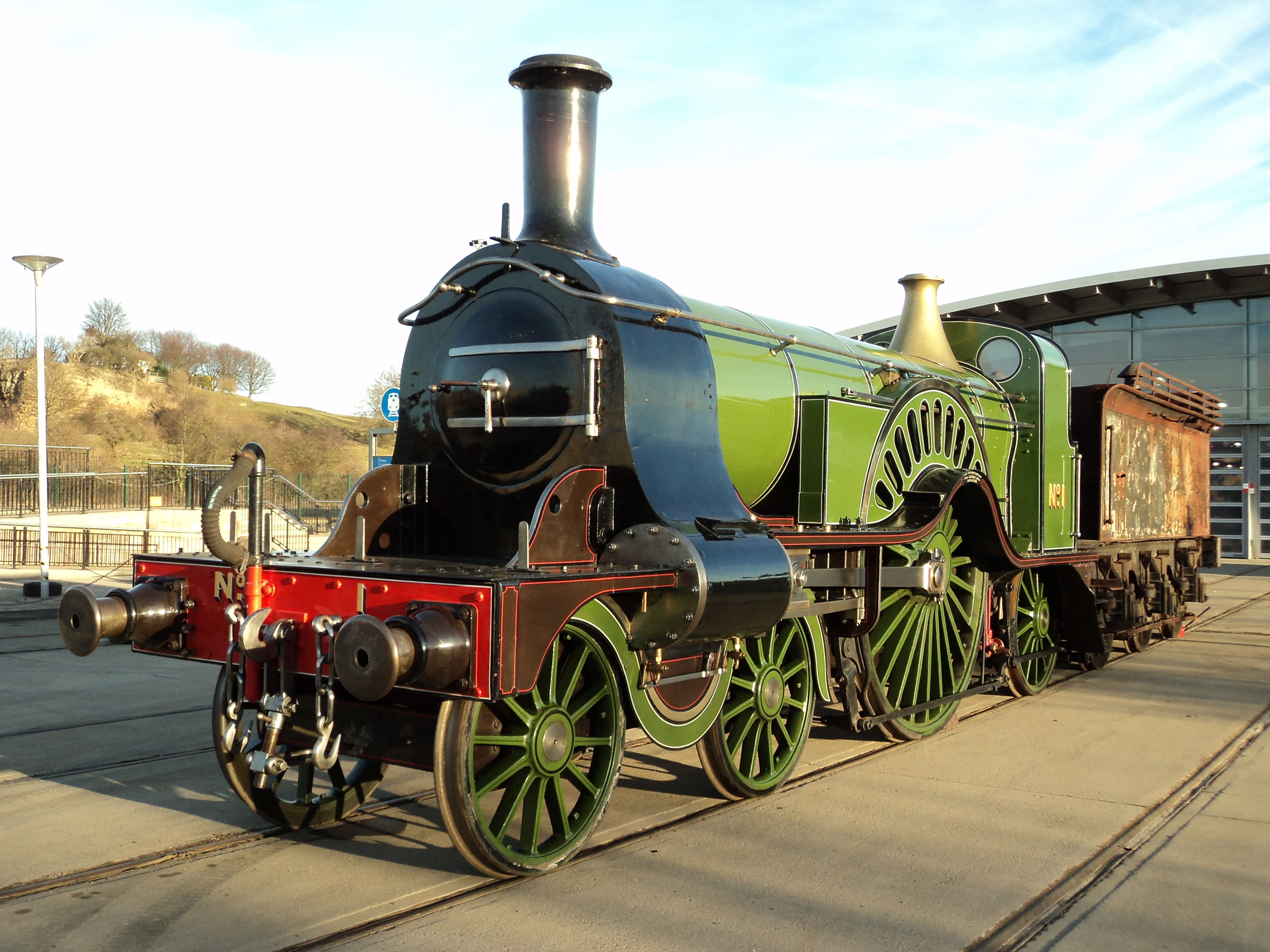 Steam engine of train фото 85