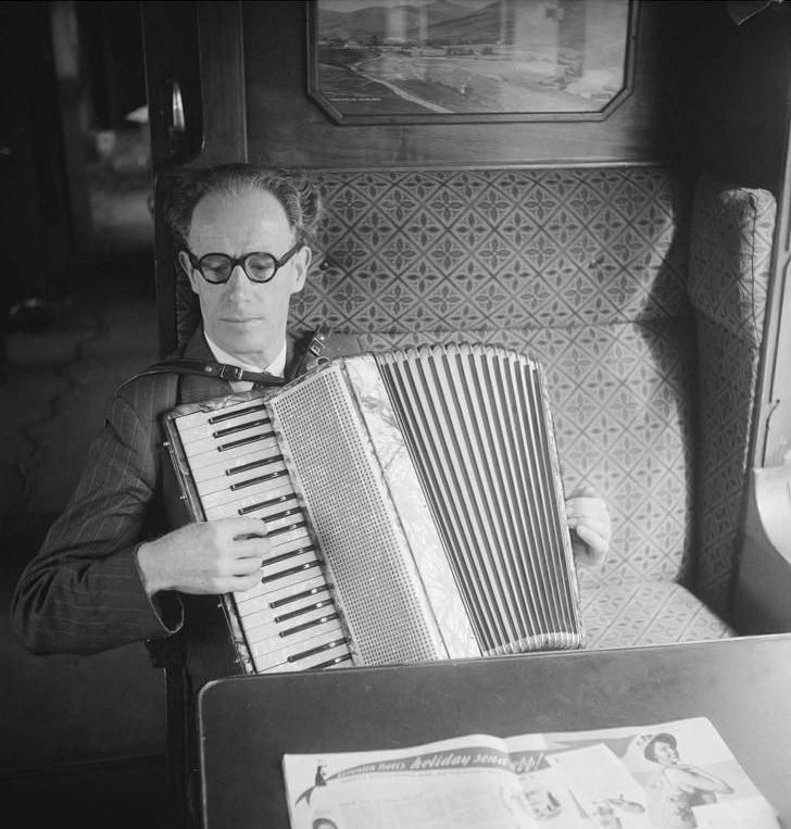 accordian man