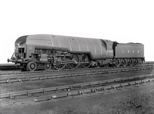 Since preservation, 60009 has been paired with the corridor tender originally built for Gresley’s experimental W1 Class Locomotive 10000 'Hush Hush'. This represents a large surviving element from this unique locomotive. © National Railway Museum / SSPL