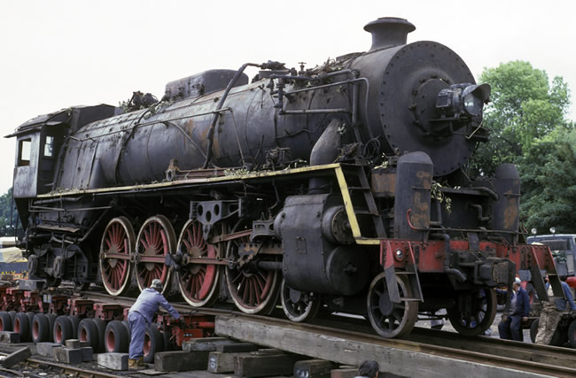 4-8-4 KF7 Class No 607, built in 1935, arriving at the museum in 1983.