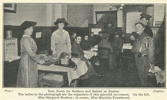 Volunteers at Euston Station serving refreshments to soldier’s c. 1915