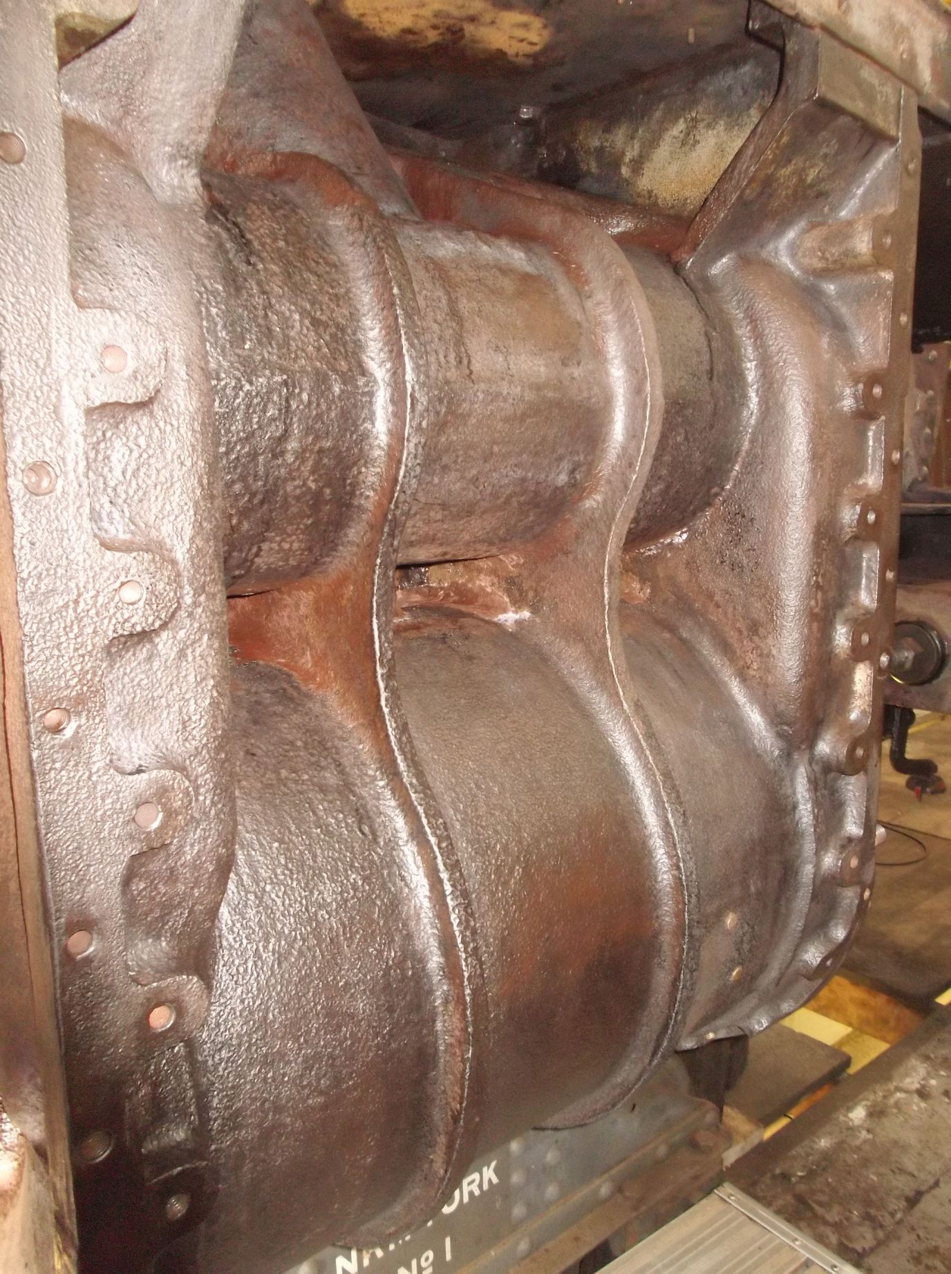 The outstanding finish achieved on the right hand cylinder casting after hours of volunteer Engineering Team effort. This allows a thorough inspection of the component and its fasteners.