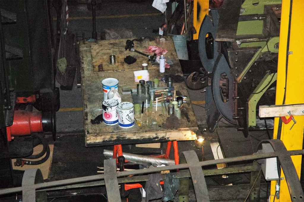 The room for the painting bench was squeezed as Flying Scotsman needed more room for its reassembly.