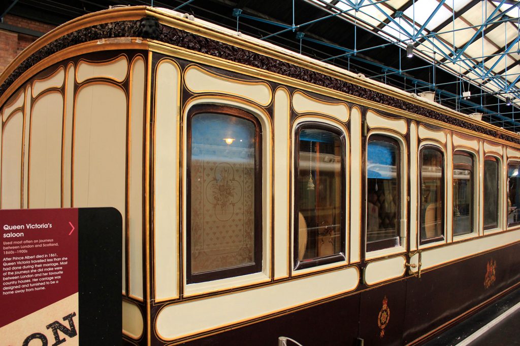Queen Victoria's saloon car in Station Hall