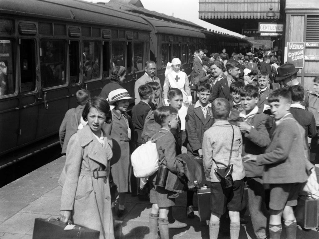 Evacuees at Maidenhead, 1940
