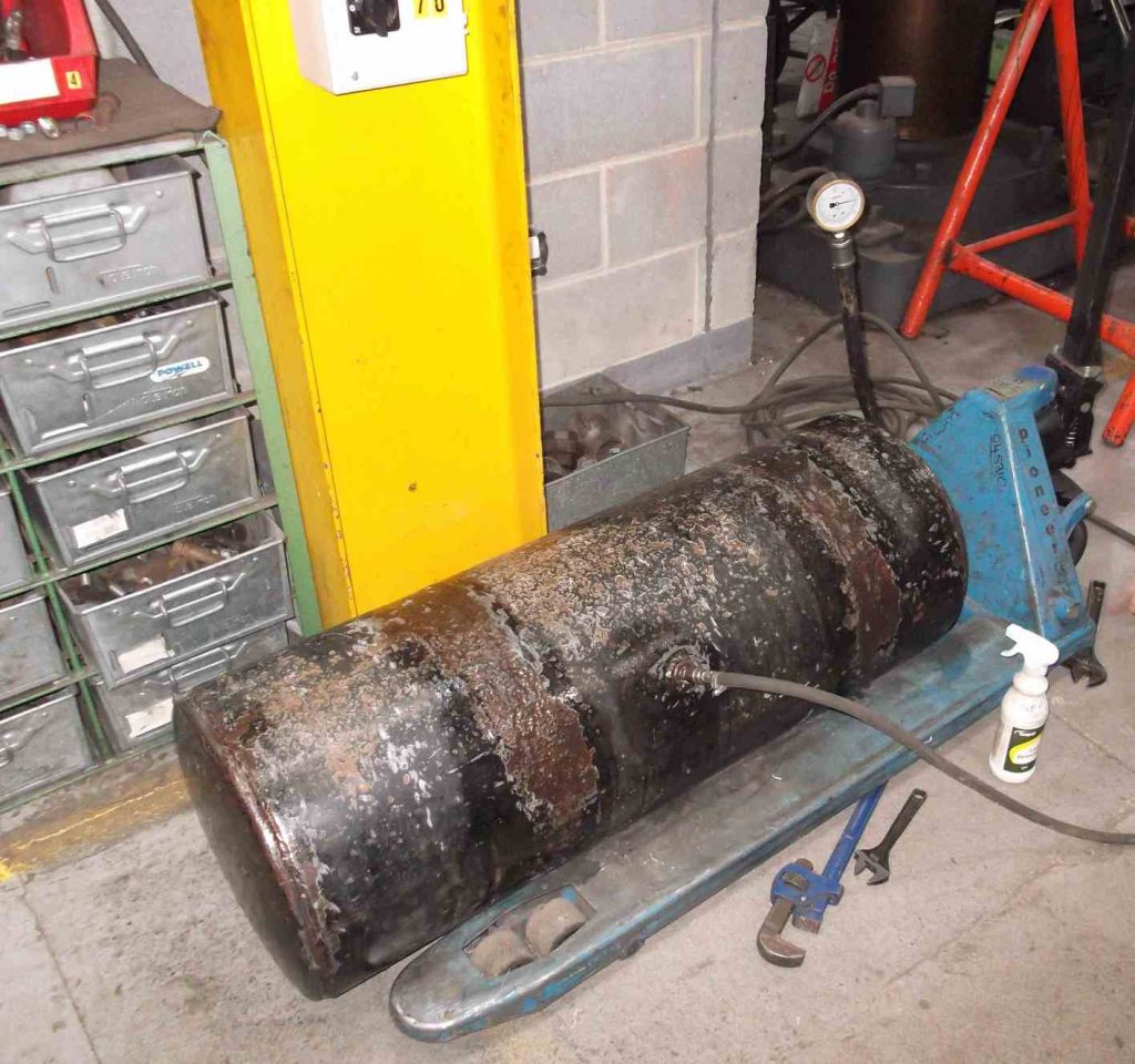 Pressure-testing the vacuum reservoir tank