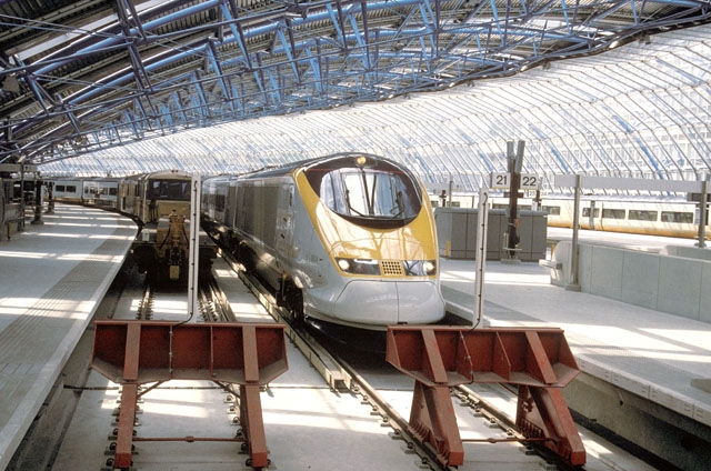 Eurostar service at Waterloo Station, by Chris Hogg, NRM, 1999