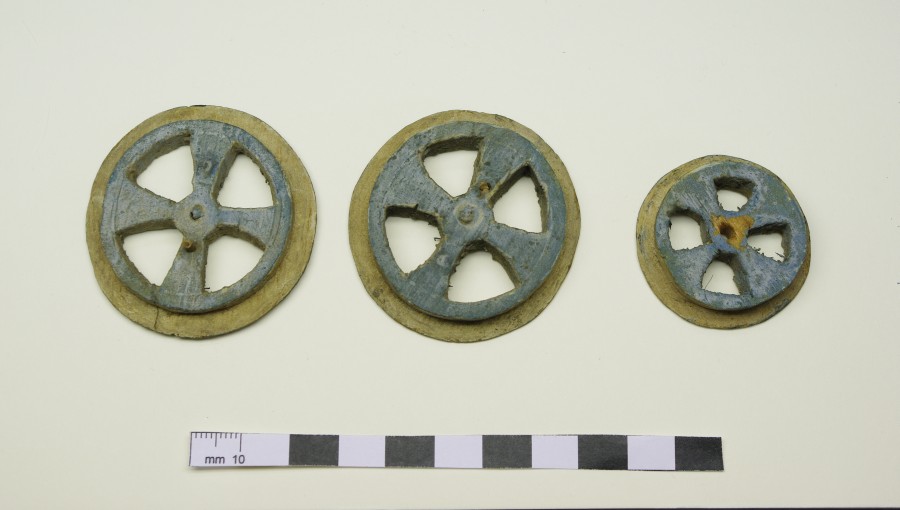 Detached wheels detail