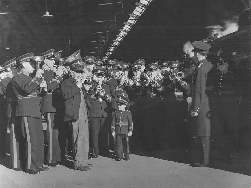 Shildon band 1 cr