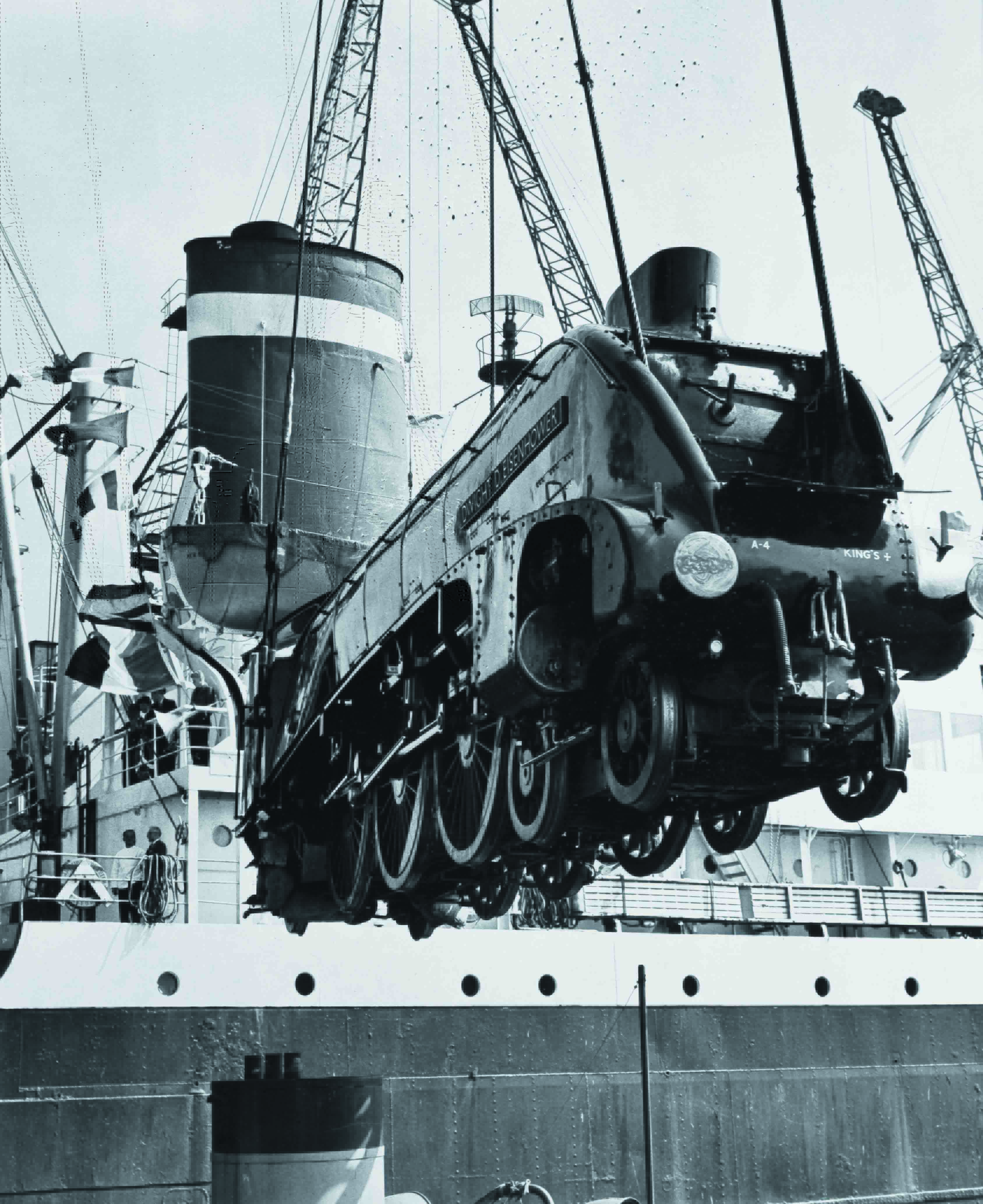 Dwight-locomotive-leaves-britain-National Railway Museum