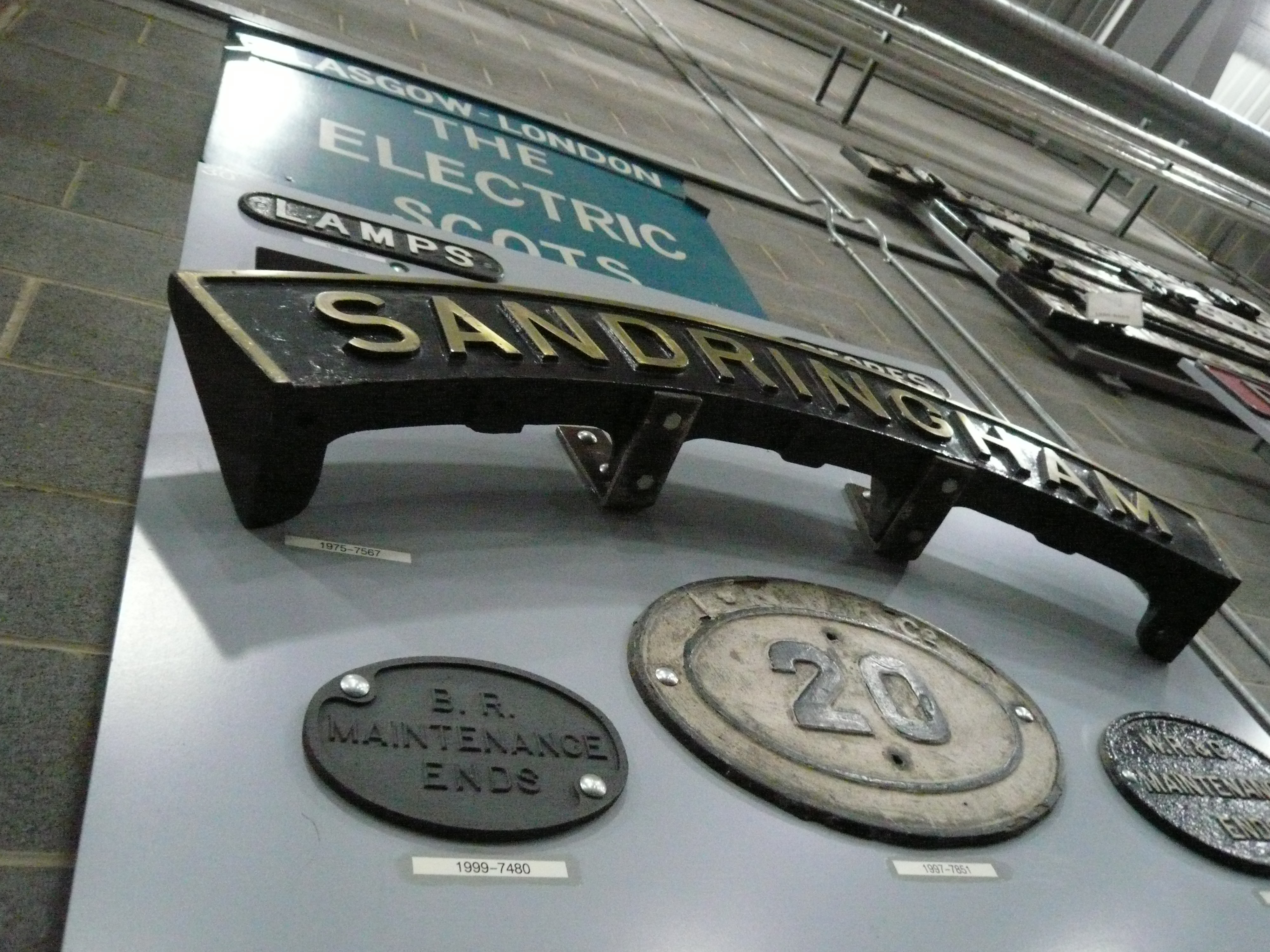 Nameplate, London & North Eastern Railway, "Sandringham",1975-7567