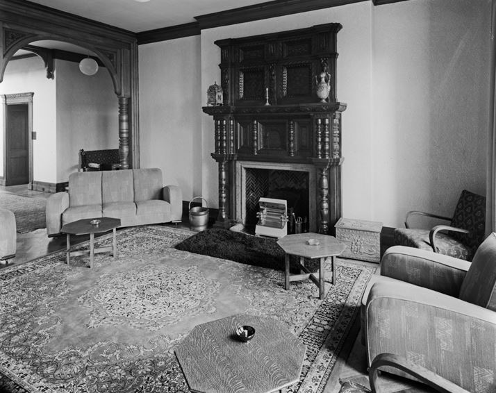 The lounge at Hampsfield House, 1946