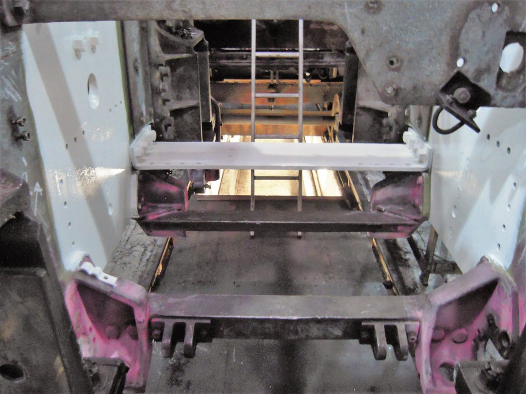 The areas that will be covered by the refitted steam sands boxes have now received gloss paint.