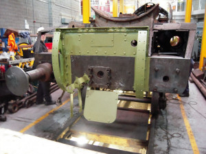 The front of the loco is now receiving the attention of the paint team. The areas painted have been examined and prime painted.