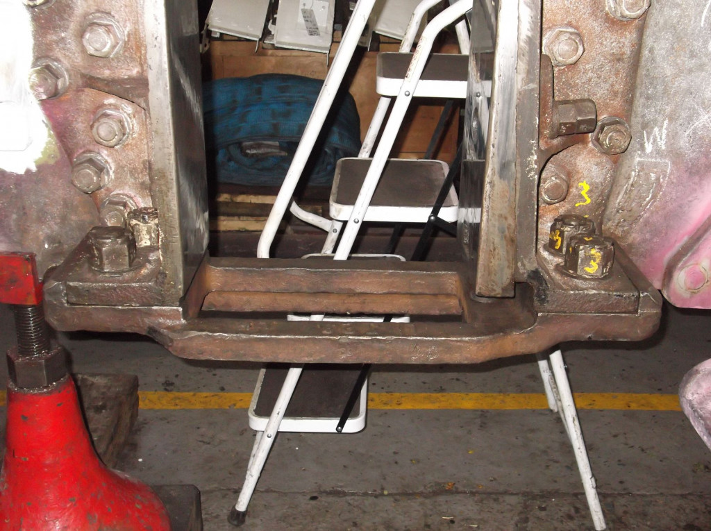 A view of the hornstay from inside of the frames showings how it is secured.