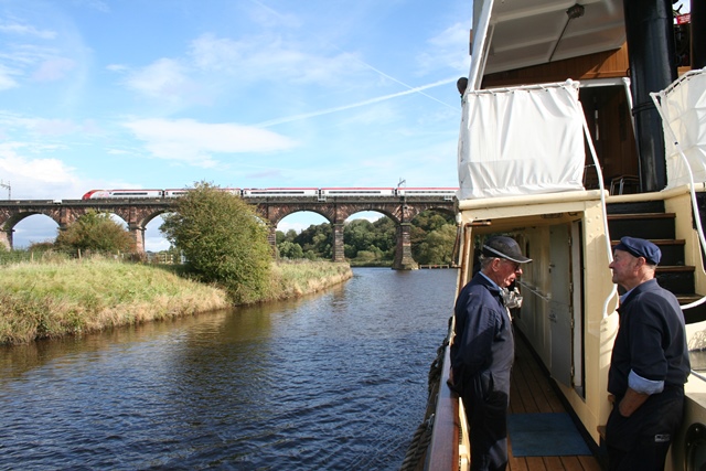 Approaching Dutton Viaduct (John Gwynne)