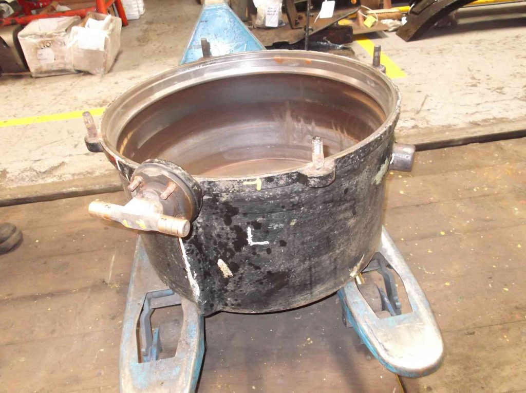 The left tender brake cylinder with cover and piston removed