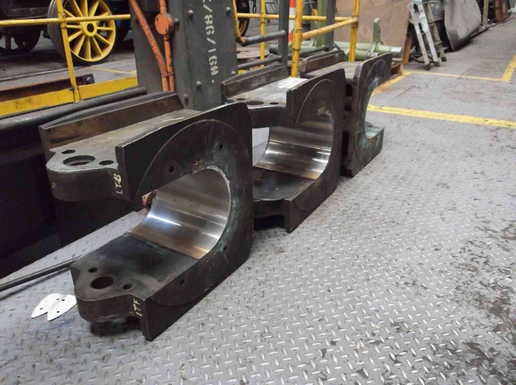 The left coupled wheel axleboxes positioned under the wheeldrop crane