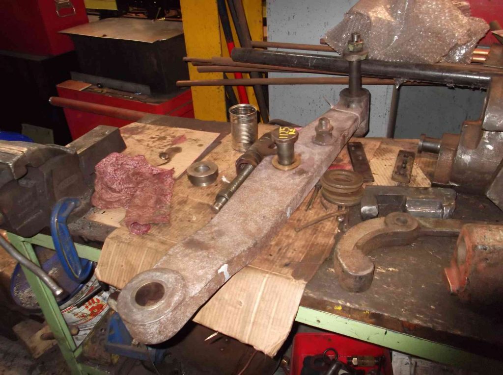 Examining a tender brake hanger