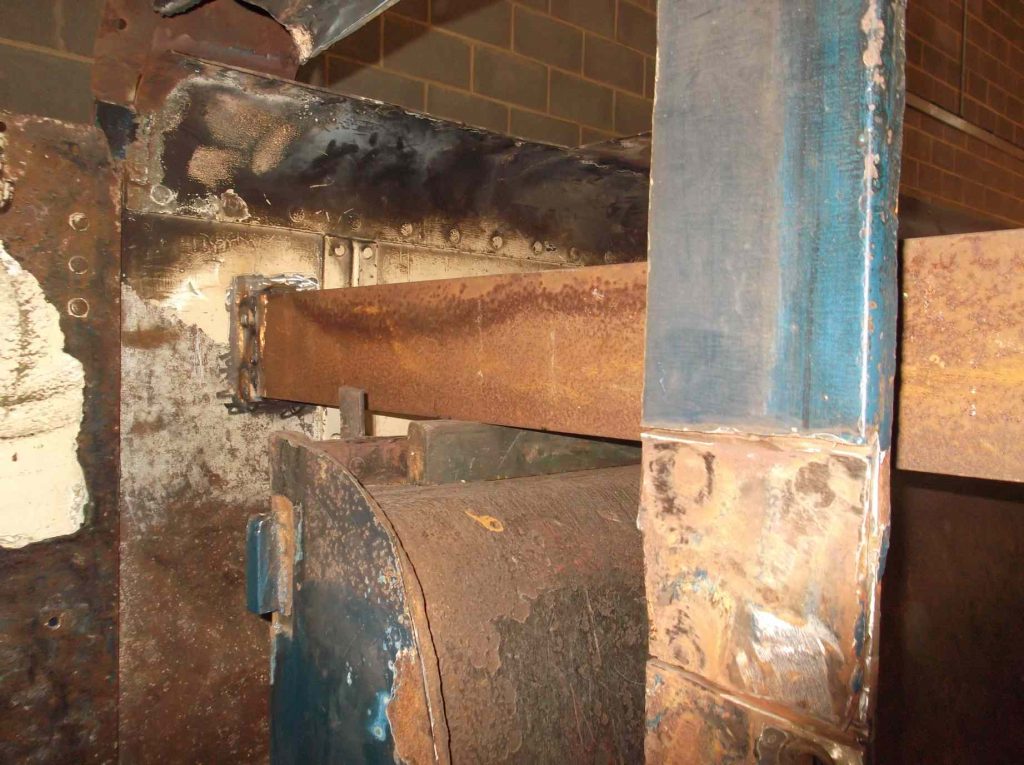 A strengthening beam has been welded across the front of the tender tank