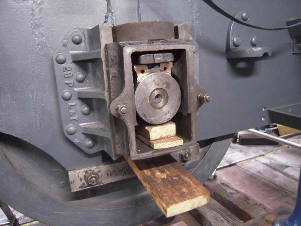 The leading tender wheelset in place