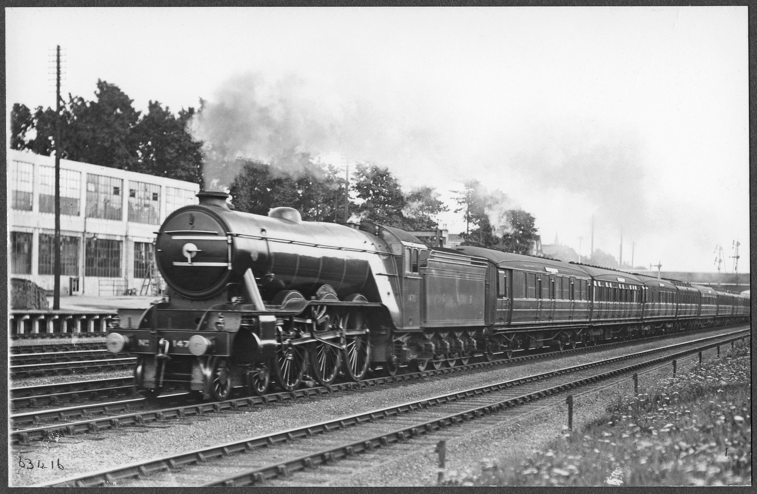 The first Gresley Class A1 ‘Pacific’, No. 1470 Great Northern, c1922.
